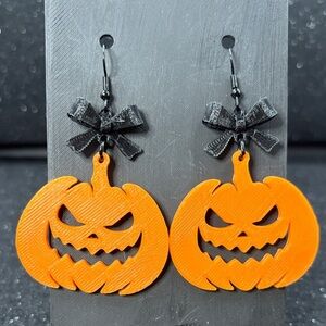 Pumpkin Earrings with Bow – Cute Fall & Halloween Jewelry